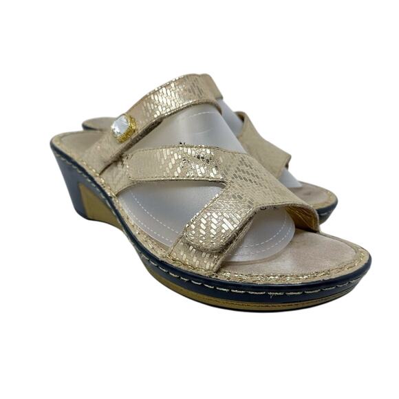 Alegria Metallic Gold Leather Wedge Sandals Women's Size EU 39/US Size 9 EUC - Picture 1 of 9
